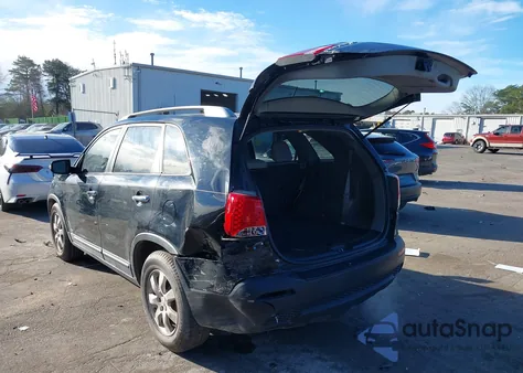 2012 Kia Sorento Lx V6 z USA, uszkodzony, nr VIN 5XYKTDA27CG270655